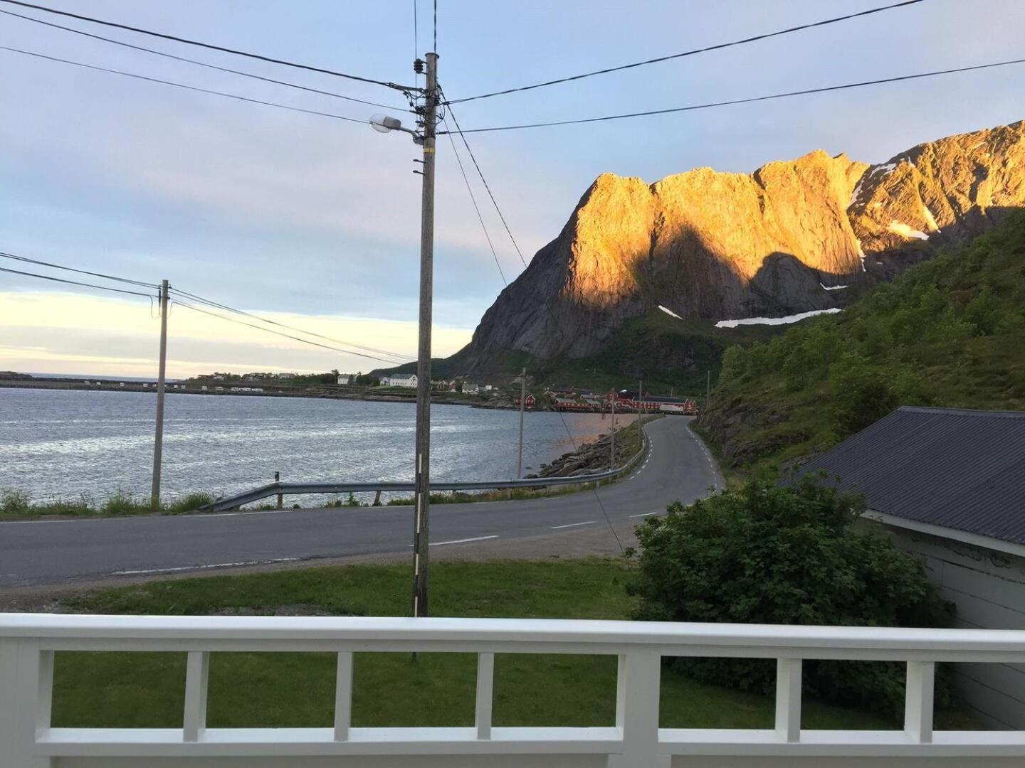 Utsiktsperle Pa Reine I Lofoten 외부 사진
